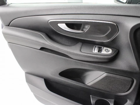 Mercedes-Benz Clase V V 300D AVANTGARDE LONG 239CV 5P