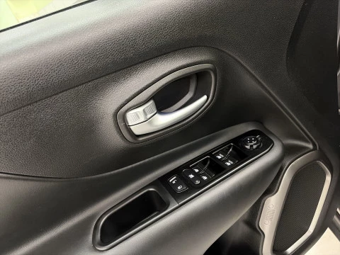 Jeep Renegade 1.6 Multijet Limited 4x2 DDCT 88 kW (120 CV)