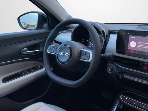 Fiat 600 600e La prima 54kwh 115kw (156cv)