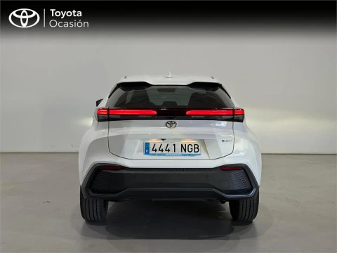 Toyota C-HR - Advance Hybrid 140