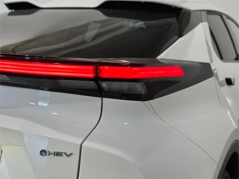 Toyota C-HR - Advance Hybrid 140