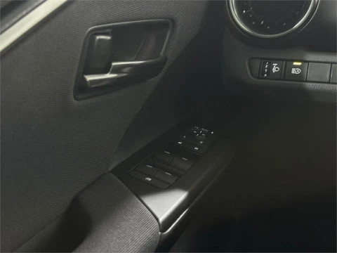 Toyota C-HR - Advance Hybrid 140