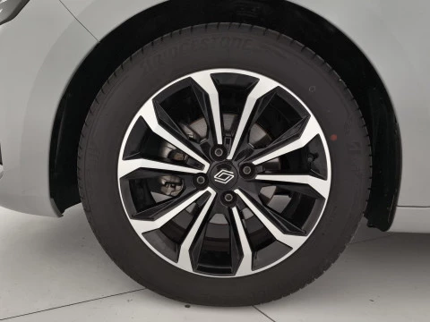 Renault Clio Techno TCe 100 (74kw) GLP