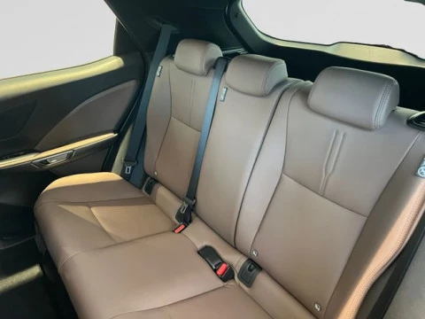 Lexus LBX 1.5 136cv HEV Elegant