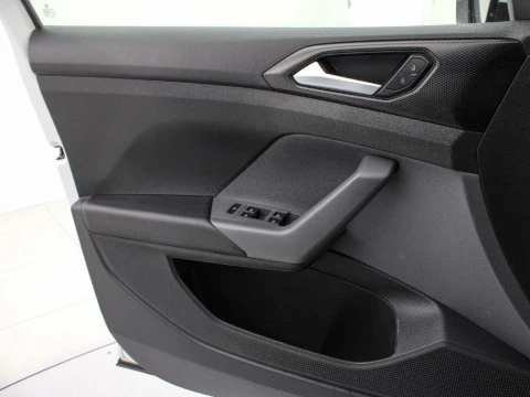 Volkswagen T-Cross 1.0 TSI 70KW ADVANCE 95 5P