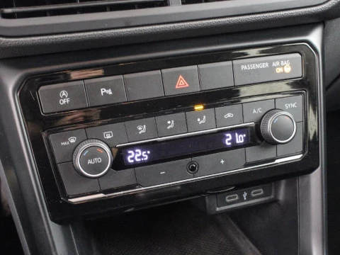 Volkswagen T-Cross 1.0 TSI 70KW ADVANCE 95 5P