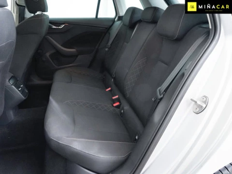 Skoda Kamiq 1.0 TSI Emotion DSG 81 kW (110 CV)