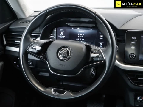 Skoda Kamiq 1.0 TSI Emotion DSG 81 kW (110 CV)