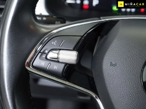 Skoda Kamiq 1.0 TSI Emotion DSG 81 kW (110 CV)