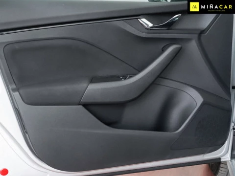 Skoda Kamiq 1.0 TSI Emotion DSG 81 kW (110 CV)