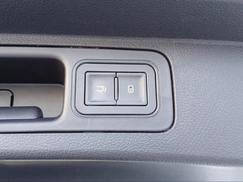 BYD SEAL U DM-i Comfort 160 kW (218 CV)