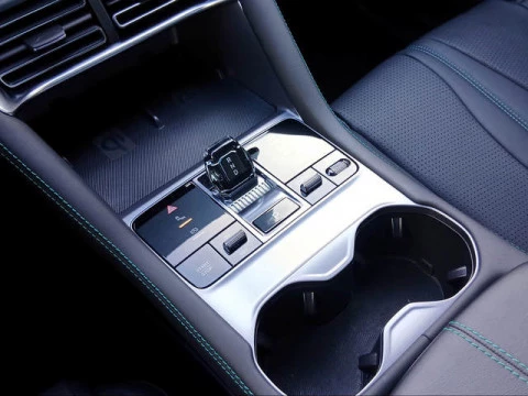 BYD SEAL U DM-i Comfort 160 kW (218 CV)