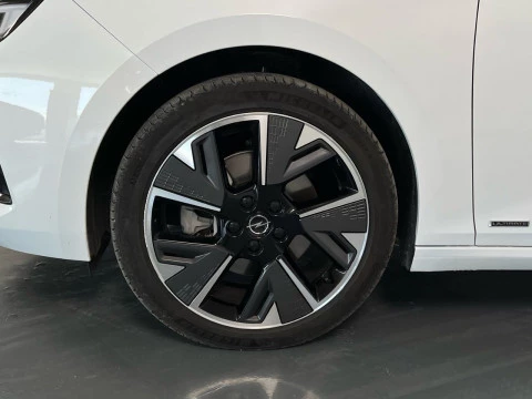 Opel Astra Electric 54kWh GS Auto