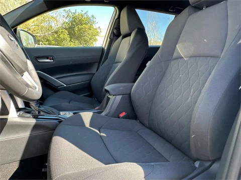 Toyota C-HR Corolla Cross Hybrid 140 Style