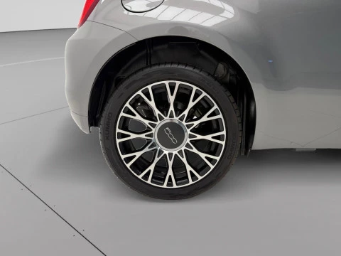 Fiat 500 Dolcevita 1.0 Hybrid 51KW (70 CV)