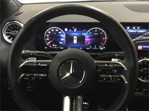 Mercedes-Benz GLA 200 D