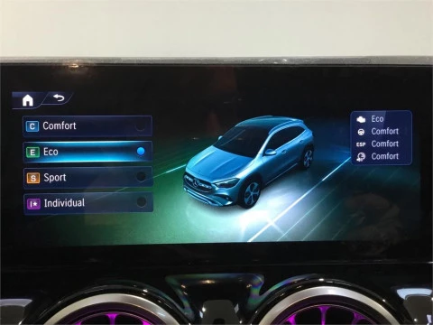 Mercedes-Benz GLA 200 D