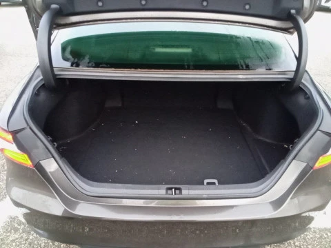 Toyota Camry 2.5 220H Luxury