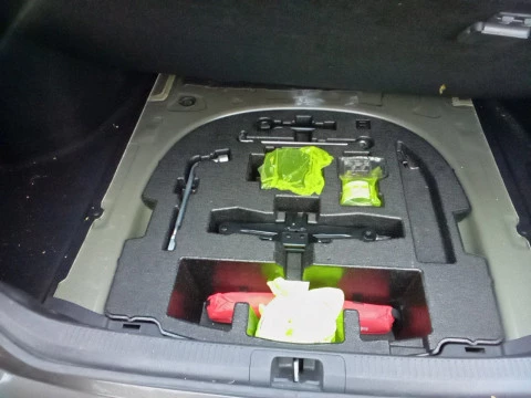 Toyota Camry 2.5 220H Luxury