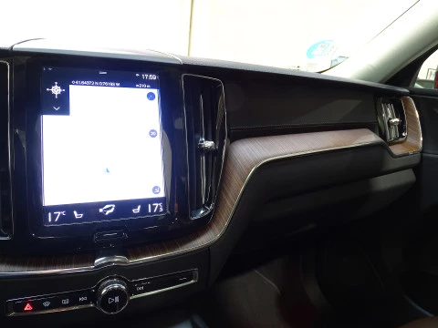 Volvo XC60 2.0 B4 D AWD Inscription Auto