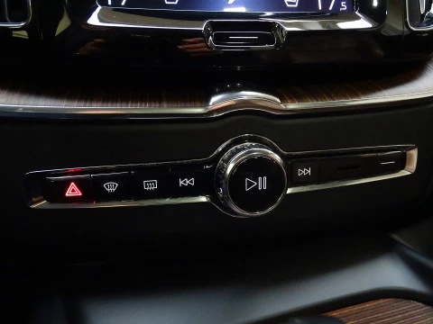 Volvo XC60 2.0 B4 D AWD Inscription Auto