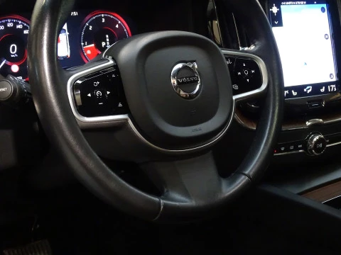 Volvo XC60 2.0 B4 D AWD Inscription Auto