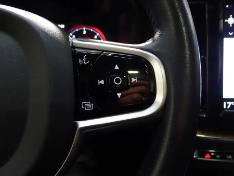 Volvo XC60 2.0 B4 D AWD Inscription Auto