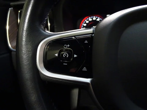 Volvo XC60 2.0 B4 D AWD Inscription Auto