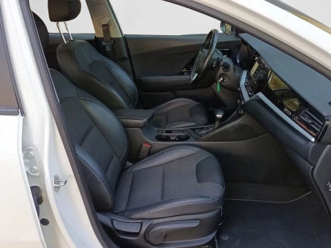 Kia Niro 1.6 GDi PHEV 104kW (141CV) Drive