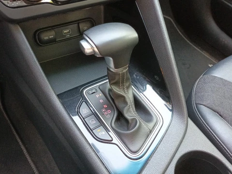 Kia Niro 1.6 GDi PHEV 104kW (141CV) Drive