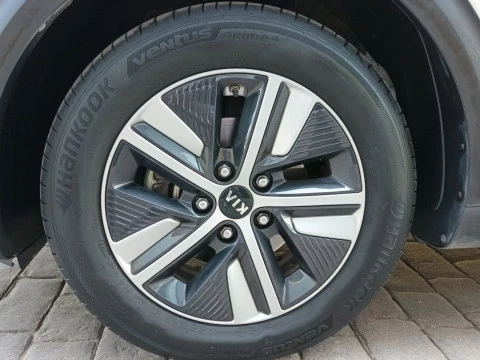 Kia Niro 1.6 GDi PHEV 104kW (141CV) Drive