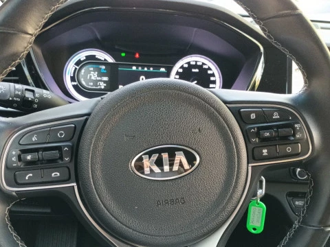 Kia Niro 1.6 GDi PHEV 104kW (141CV) Drive