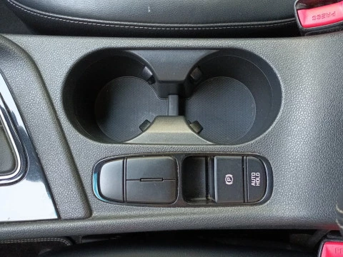 Kia Niro 1.6 GDi PHEV 104kW (141CV) Drive