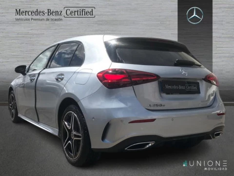 Mercedes-Benz Clase A  250 e Compacto con tecnología híbrida EQ