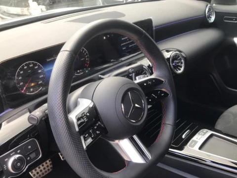Mercedes-Benz Clase A  250 e Compacto con tecnología híbrida EQ