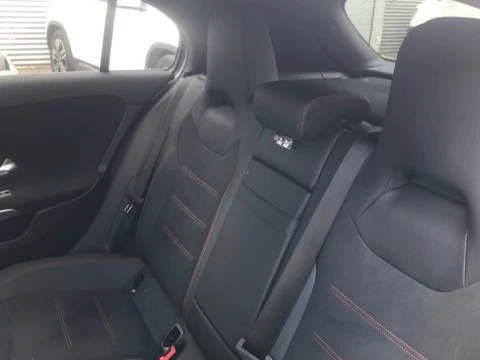 Mercedes-Benz Clase A  250 e Compacto con tecnología híbrida EQ