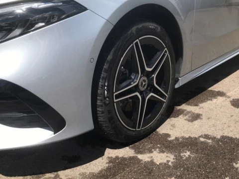 Mercedes-Benz Clase A  250 e Compacto con tecnología híbrida EQ