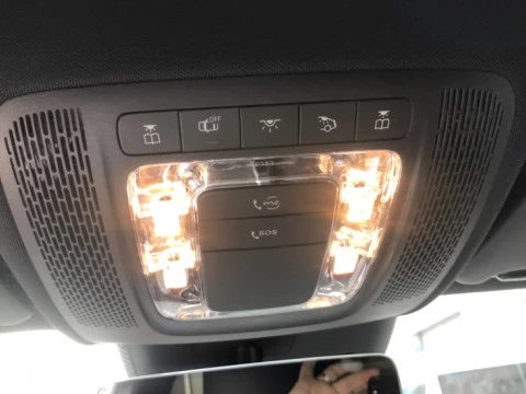 Mercedes-Benz Clase A  250 e Compacto con tecnología híbrida EQ