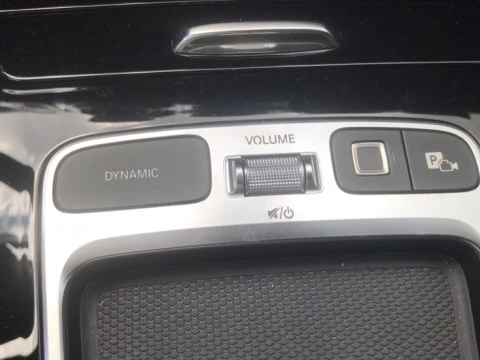 Mercedes-Benz Clase A  250 e Compacto con tecnología híbrida EQ