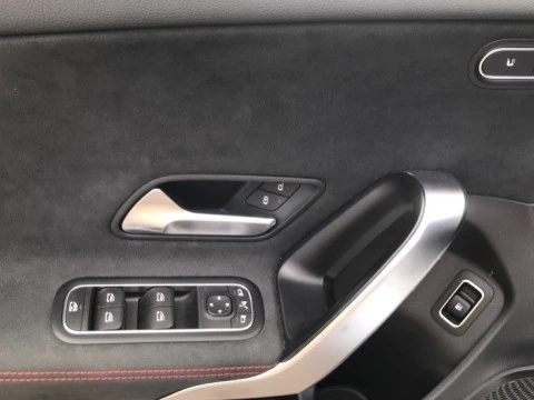 Mercedes-Benz Clase A  250 e Compacto con tecnología híbrida EQ