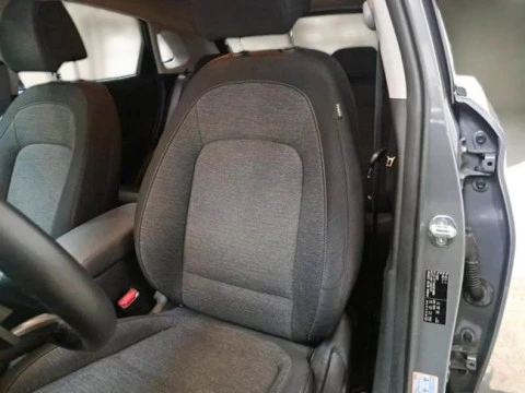 Hyundai Kona 100kW EV Maxx