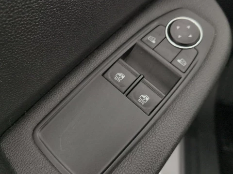 Renault Clio   TCe Equilibre 67kW