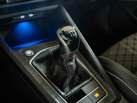 Volkswagen Golf R-Line 1.5 TSI 110kW (150CV)