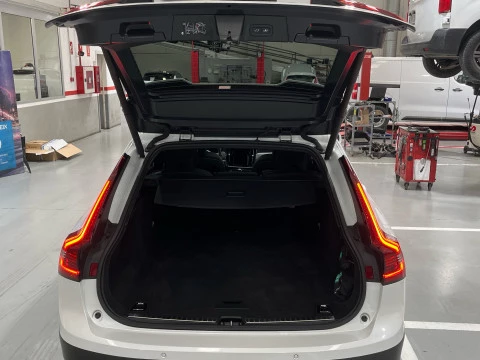 Volvo V90 V90 Cross Country Plus, B4 AWD Mild hybrid, Diésel, Bright