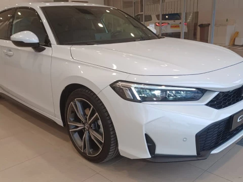 Honda Civic 2.0 i-MMD Advance CVT