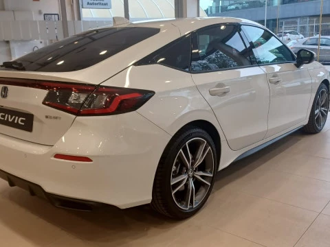 Honda Civic 2.0 i-MMD Advance CVT