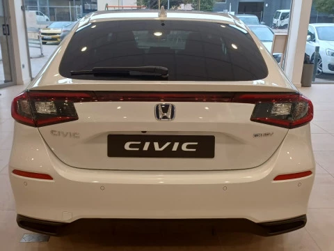 Honda Civic 2.0 i-MMD Advance CVT