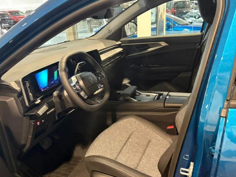 Renault Austral Techno E-Tech Full Hybrid 147kW (200CV) Renault Austral Techno E-Tech Full Hybrid 147kW (200CV)