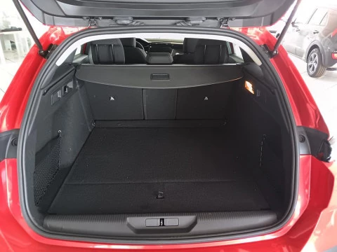 Peugeot 308 fam. 1.2 PURETECH 130 ACTIVE PACK SW 5P