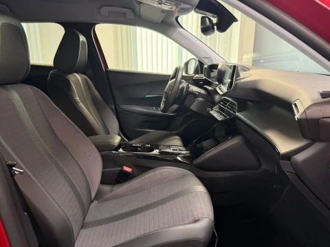 Peugeot 2008 Allure Pack BlueHDI 130 S&S EAT8